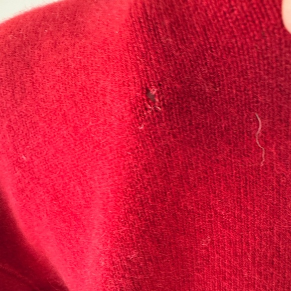 JWN Red Men’s Cashmere V-Neck, XL - Picture 9 of 9